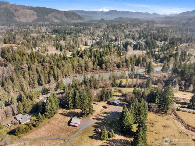 12020 W Engebretsen Road, Granite Falls, WA 98252