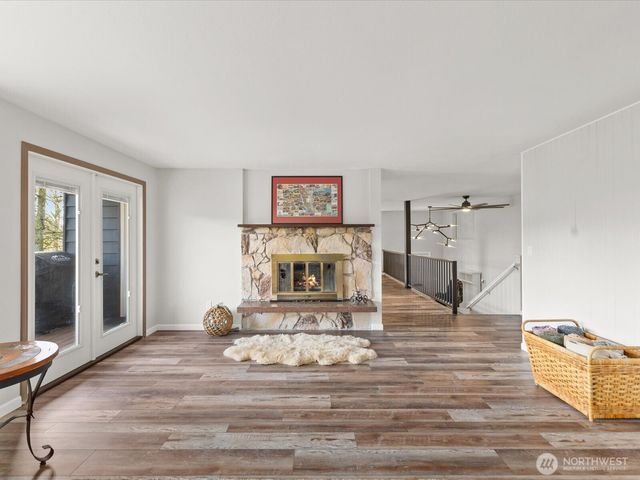 12020 W Engebretsen Road, Granite Falls, WA 98252