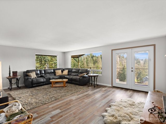 12020 W Engebretsen Road, Granite Falls, WA 98252