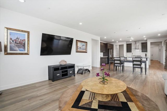 8317 Evans Tree Dr, Roseville, CA 95747