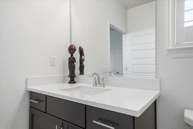 8317 Evans Tree Dr, Roseville, CA 95747