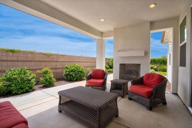 8317 Evans Tree Dr, Roseville, CA 95747