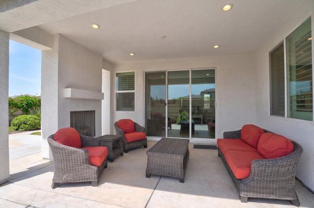 8317 Evans Tree Dr, Roseville, CA 95747