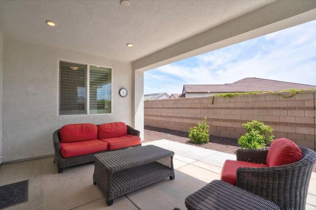 8317 Evans Tree Dr, Roseville, CA 95747