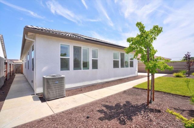 8317 Evans Tree Dr, Roseville, CA 95747