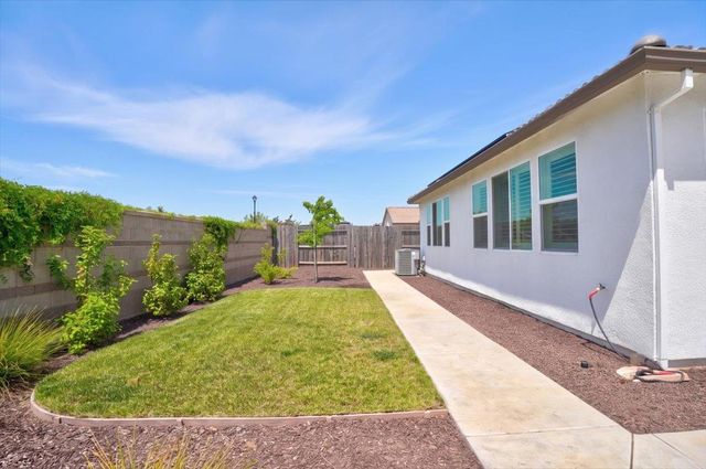 8317 Evans Tree Dr, Roseville, CA 95747