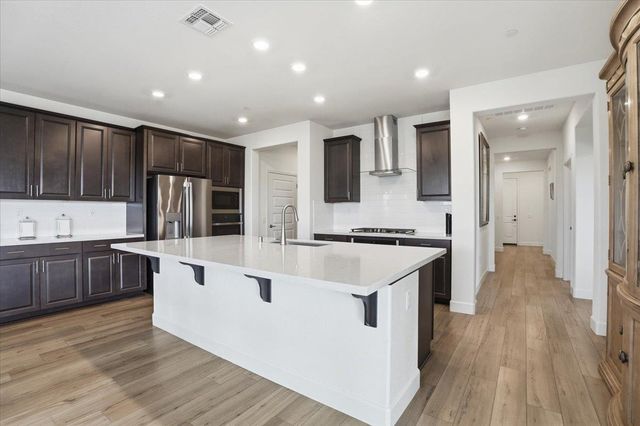 8317 Evans Tree Dr, Roseville, CA 95747