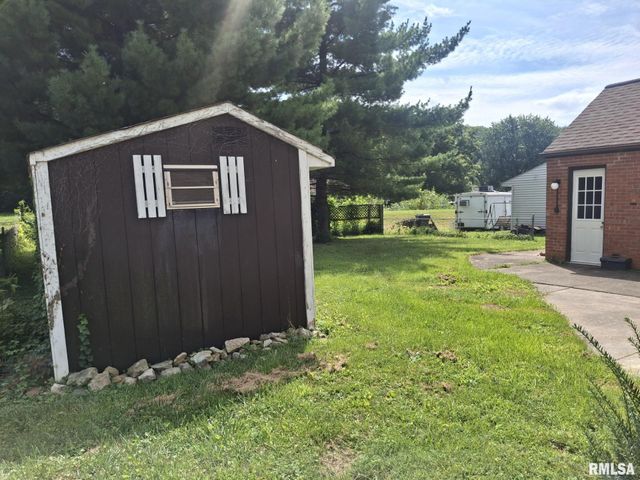 600 MEADOW Avenue, East Peoria, IL 61611
