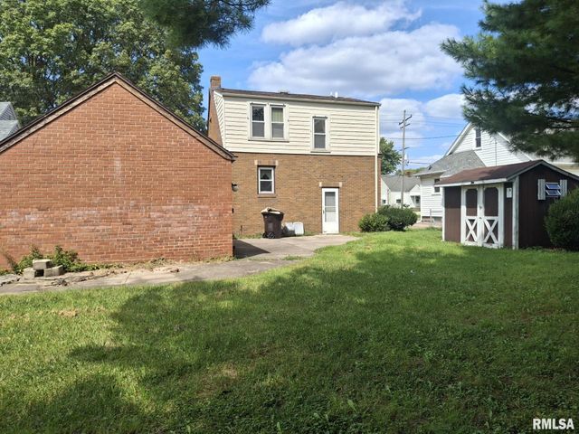 600 MEADOW Avenue, East Peoria, IL 61611
