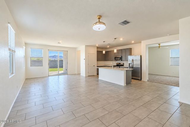 2435 W Kowalsky Lane, Phoenix, AZ 85041