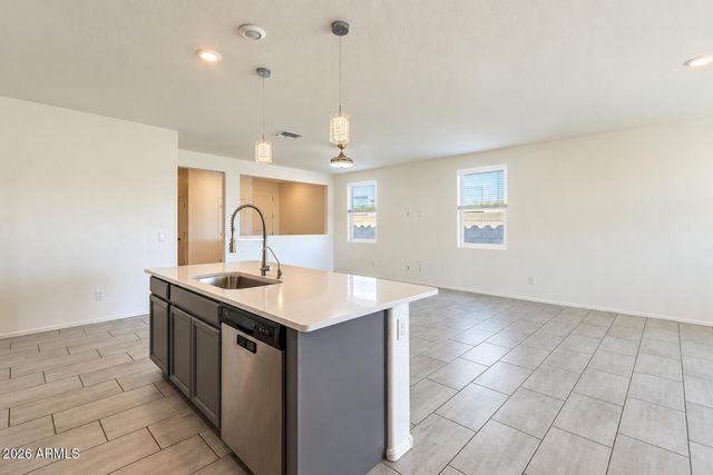 2435 W Kowalsky Lane, Phoenix, AZ 85041