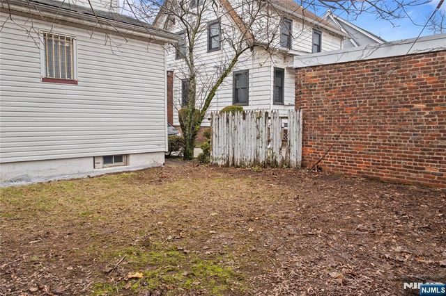 315-317 Meeker Avenue, Newark, NJ 07112