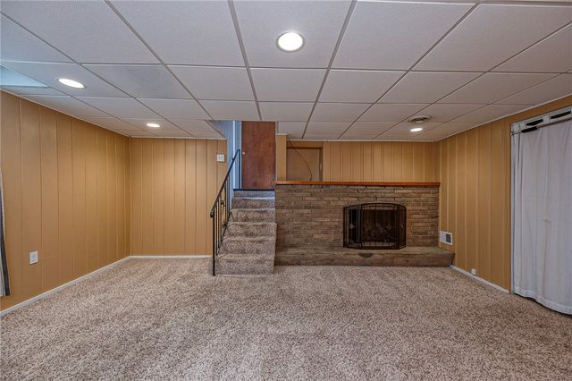 4798 Oakridge Dr., Whitehall, PA 15227