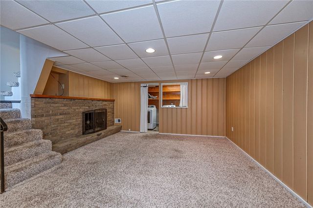 4798 Oakridge Dr., Whitehall, PA 15227