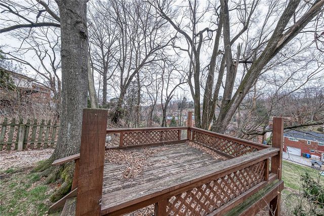 4798 Oakridge Dr., Whitehall, PA 15227