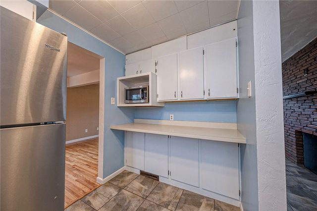 4798 Oakridge Dr., Whitehall, PA 15227