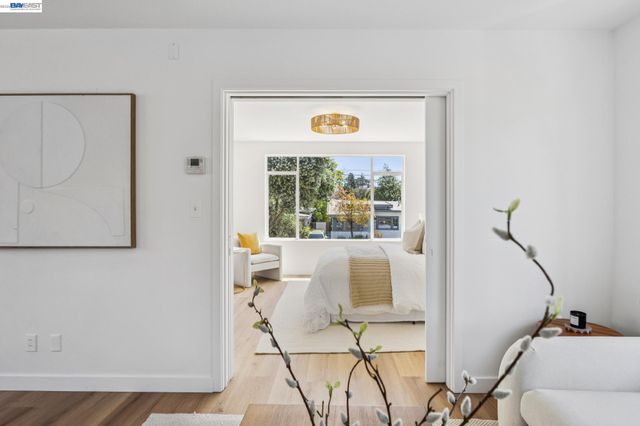1219 Pearl St, Alameda, CA 94501