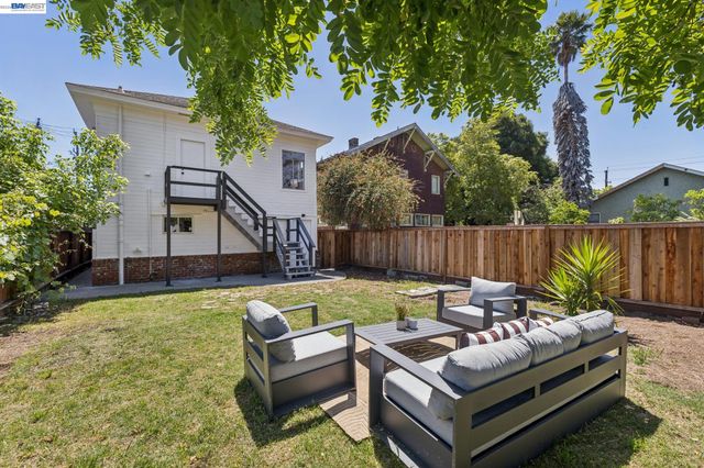 1219 Pearl St, Alameda, CA 94501