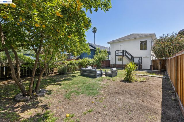 1219 Pearl St, Alameda, CA 94501
