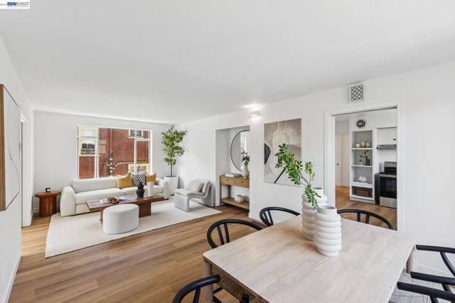 1219 Pearl St, Alameda, CA 94501