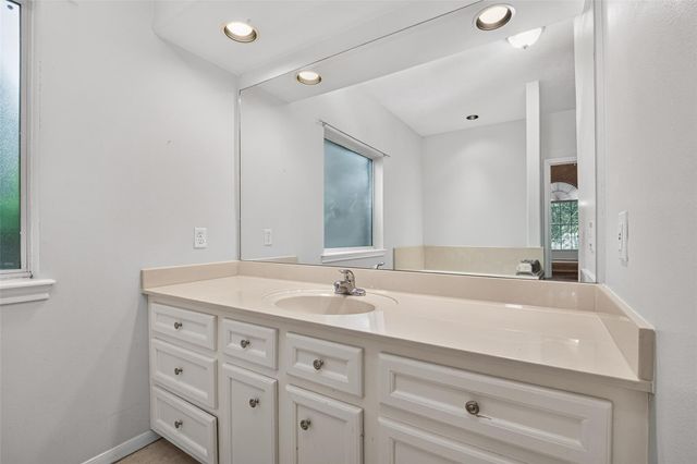 509 Cactus Drive, Conroe, TX 77385