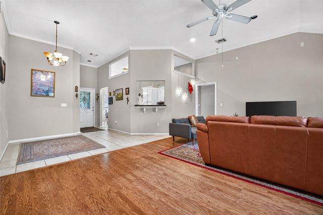 509 Cactus Drive, Conroe, TX 77385