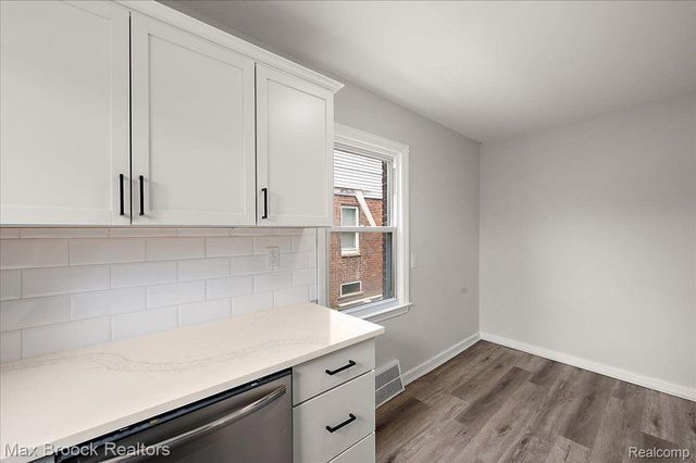 21392 BETHLAWN Boulevard, Royal Oak Twp, MI 48220