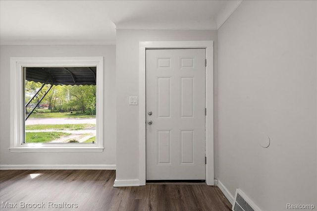 21392 BETHLAWN Boulevard, Royal Oak Twp, MI 48220