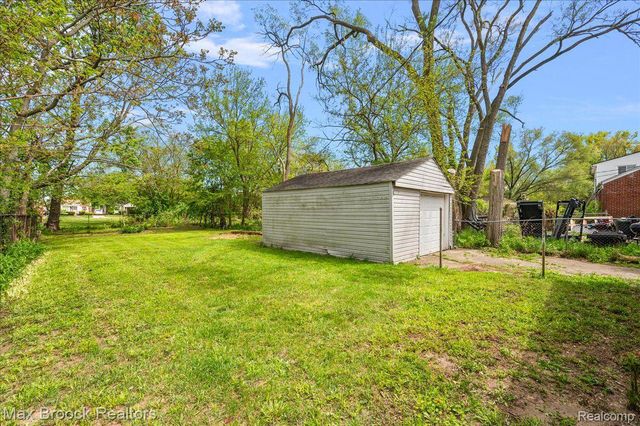 21392 BETHLAWN Boulevard, Royal Oak Twp, MI 48220