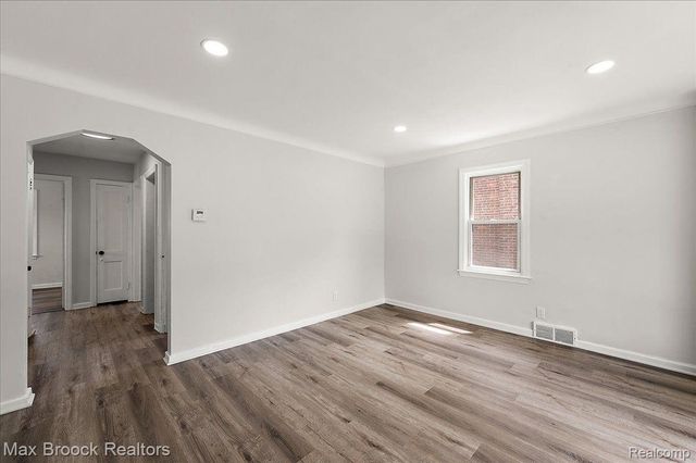 21392 BETHLAWN Boulevard, Royal Oak Twp, MI 48220