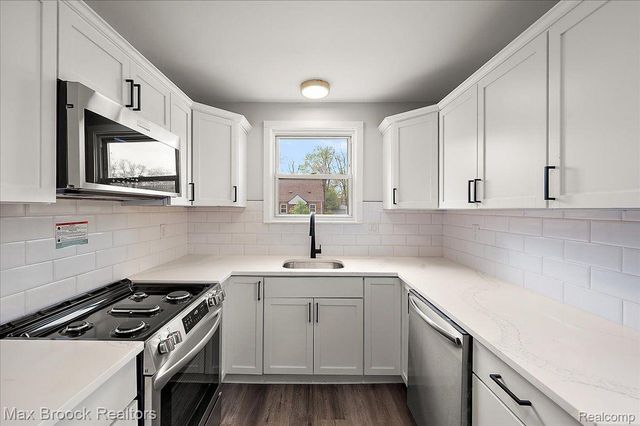 21392 BETHLAWN Boulevard, Royal Oak Twp, MI 48220