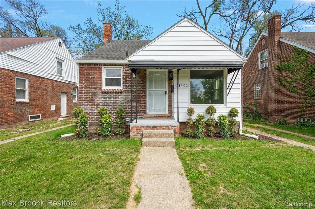 21392 BETHLAWN Boulevard, Royal Oak Twp, MI 48220