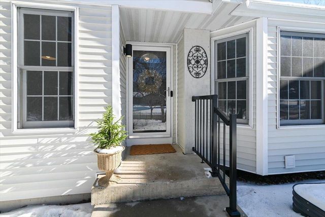 1275 McMahon Drive, Sun Prairie, WI 53590