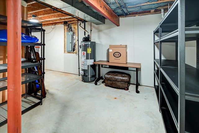 1275 McMahon Drive, Sun Prairie, WI 53590