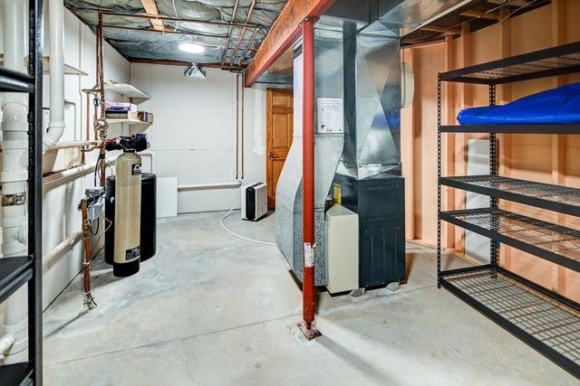 1275 McMahon Drive, Sun Prairie, WI 53590