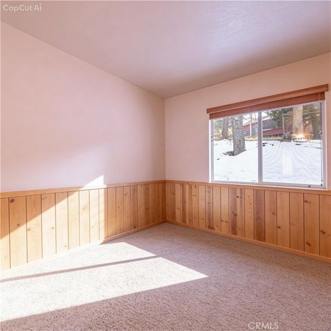 479 Villa Grove, Big Bear City, CA 92314