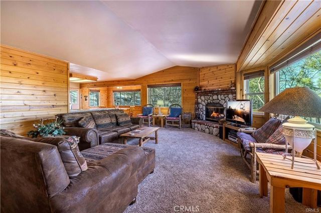 479 Villa Grove, Big Bear City, CA 92314