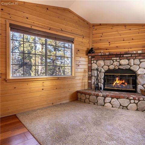 479 Villa Grove, Big Bear City, CA 92314