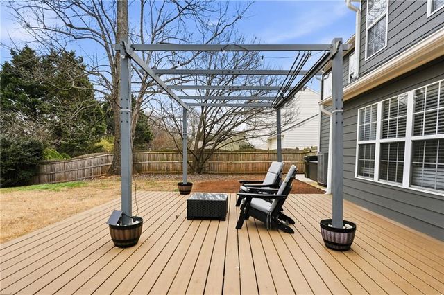 5076 Newpark NW Drive, Acworth, GA 30101