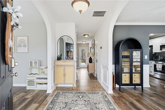 5076 Newpark NW Drive, Acworth, GA 30101