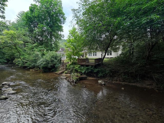 2187 Big Pine Drive, Hiawassee, GA 30546