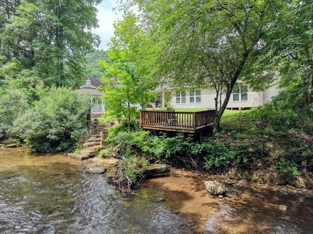 2187 Big Pine Drive, Hiawassee, GA 30546