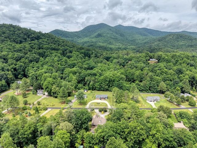 2187 Big Pine Drive, Hiawassee, GA 30546