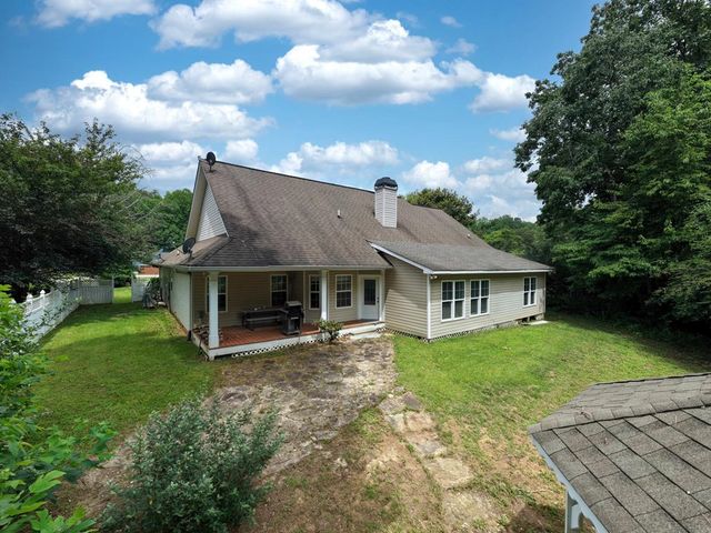 2187 Big Pine Drive, Hiawassee, GA 30546