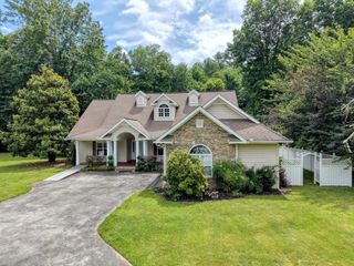 2187 Big Pine Drive, Hiawassee, GA 30546
