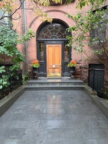 452 Beacon 1, Boston, MA 02115