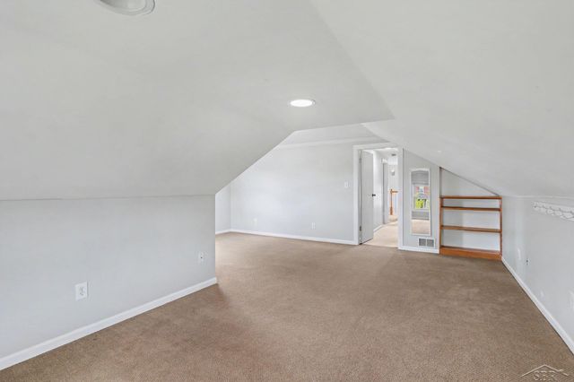 3720 N Michigan Avenue, Saginaw, MI 48604