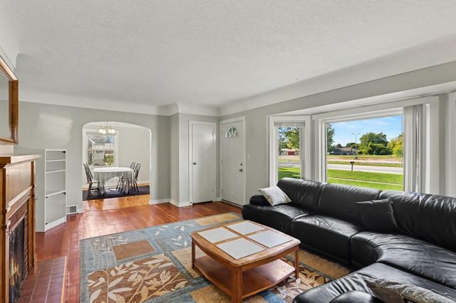 3720 N Michigan Avenue, Saginaw, MI 48604
