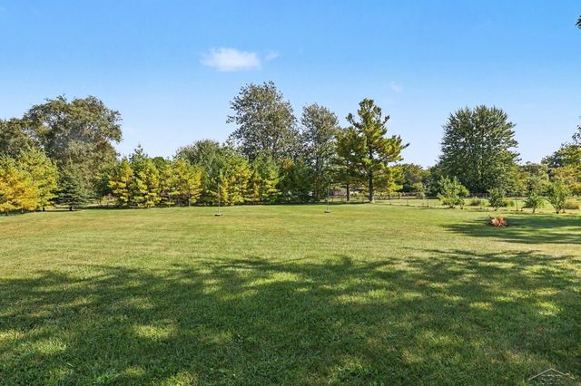 3720 N Michigan Avenue, Saginaw, MI 48604