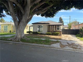 2260 easy Avenue, Long Beach, CA 90810